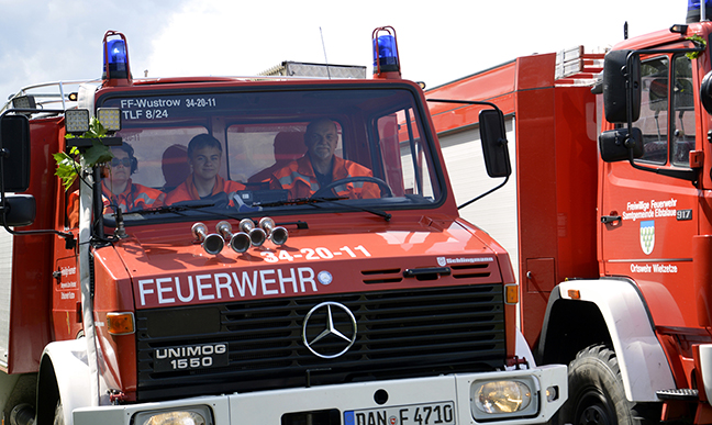 Riegelstellstung am Waldrand.